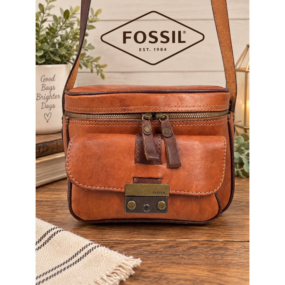 Vintage Fossil Leather Crossbody Camera Bag Cognac Brown Brass Hardware
